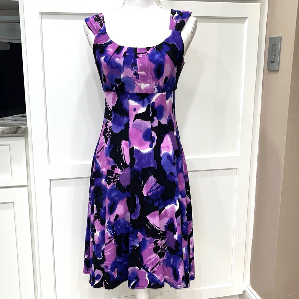 Size 6 Purple and Pink Dress Stretchy Summer Spring Garden Party